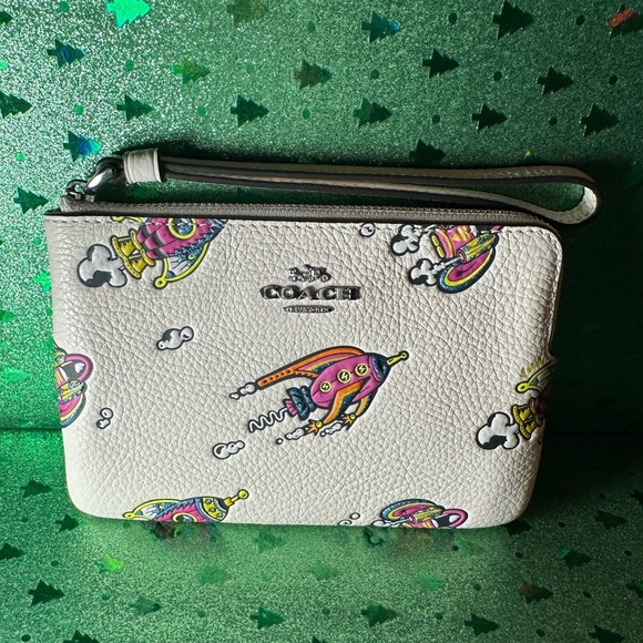 Coach Cosmic Rocket Leather Corner Zip Wristlet NWT - Picture 1 of 8